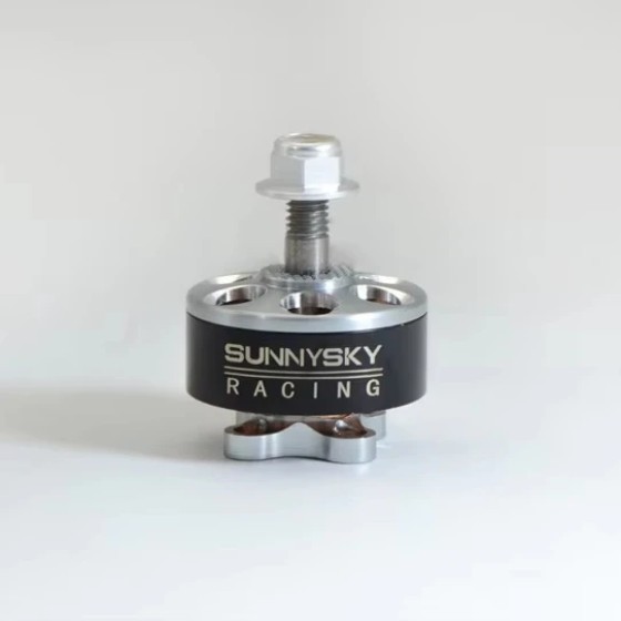 Hot Sales Sunny sky 2207 R2207 Bürstenloser Motor 2580kv Ccw 3-4s für RC Drone Racing